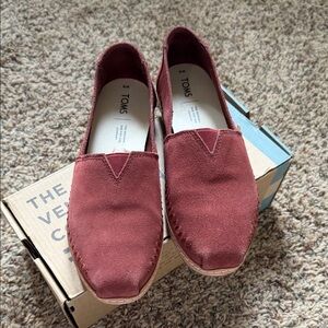 TOMS Women’s Classic Suede Loafers -